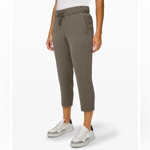 Lululemon On The Fly Crop Pants